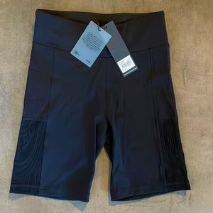 The Upside - Foxy Spin Short Black - XS